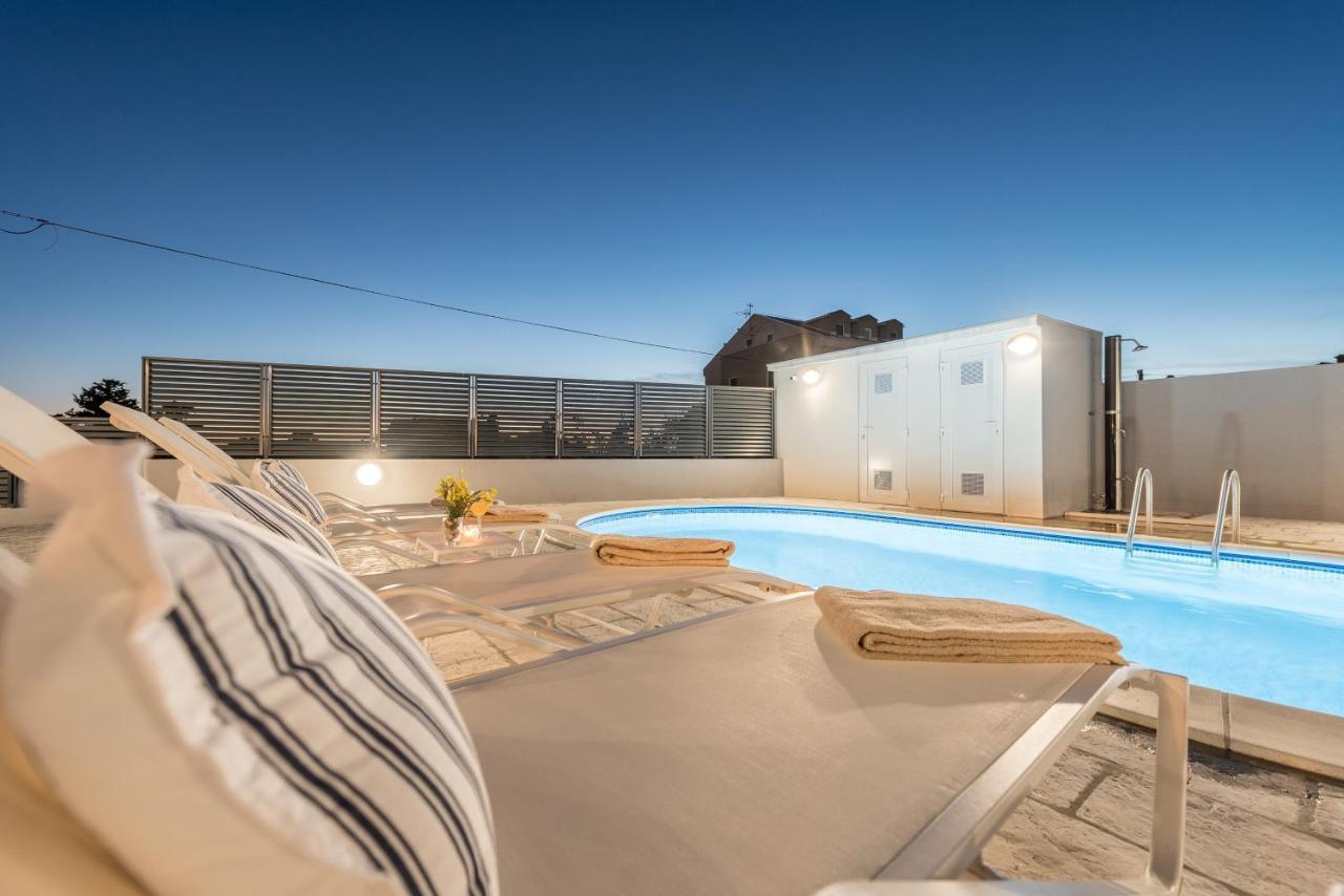 Villa Lena Luxury Apartments Novalja Exterior photo