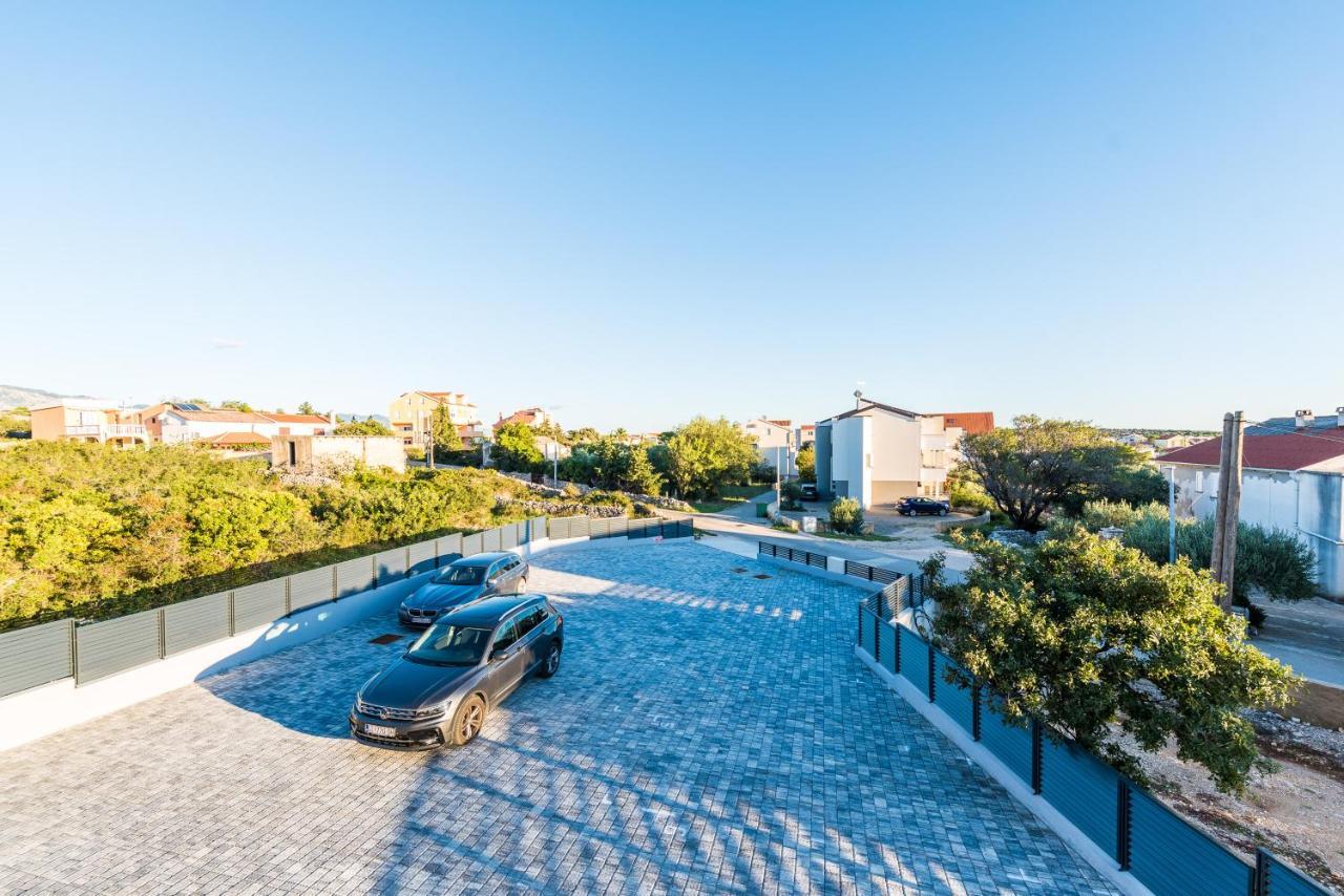 Villa Lena Luxury Apartments Novalja Exterior photo